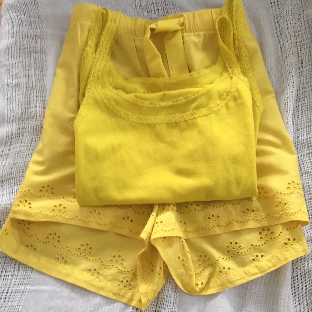 3 Pcs.! Old Navy Lemon Boxer XXL & 2 Ribbed  Tanks